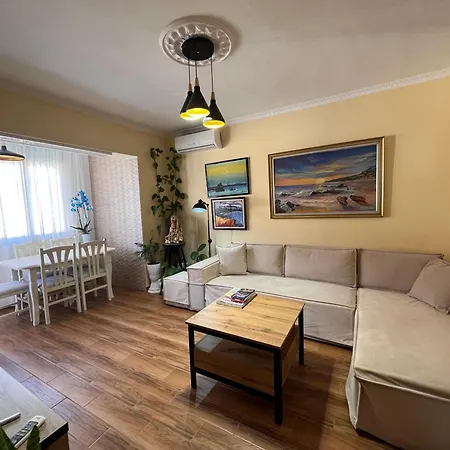 Cozy Τίρανα